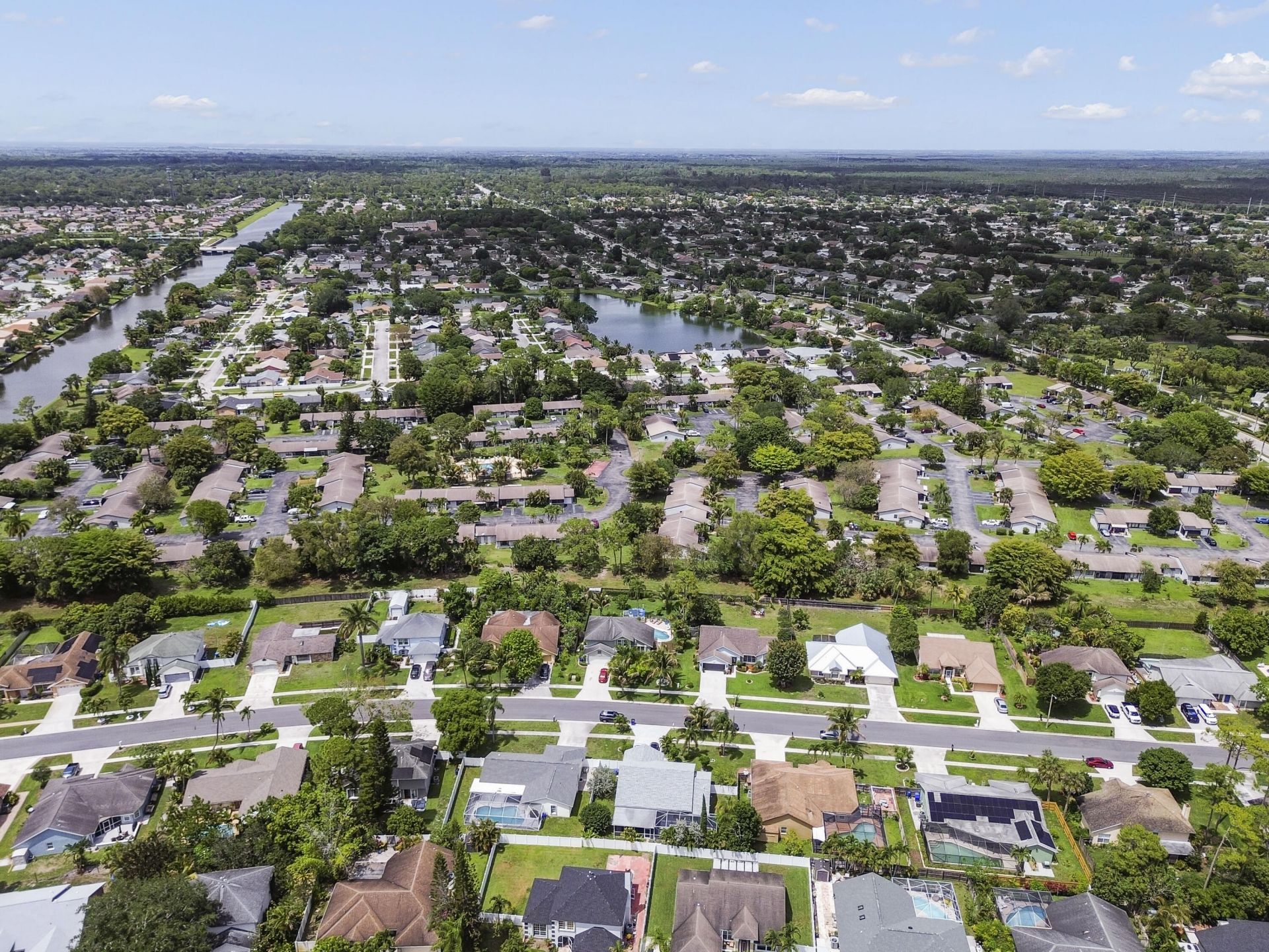 118 Royal Pine Circle N, Royal Palm Beach, FL 33411 Photo