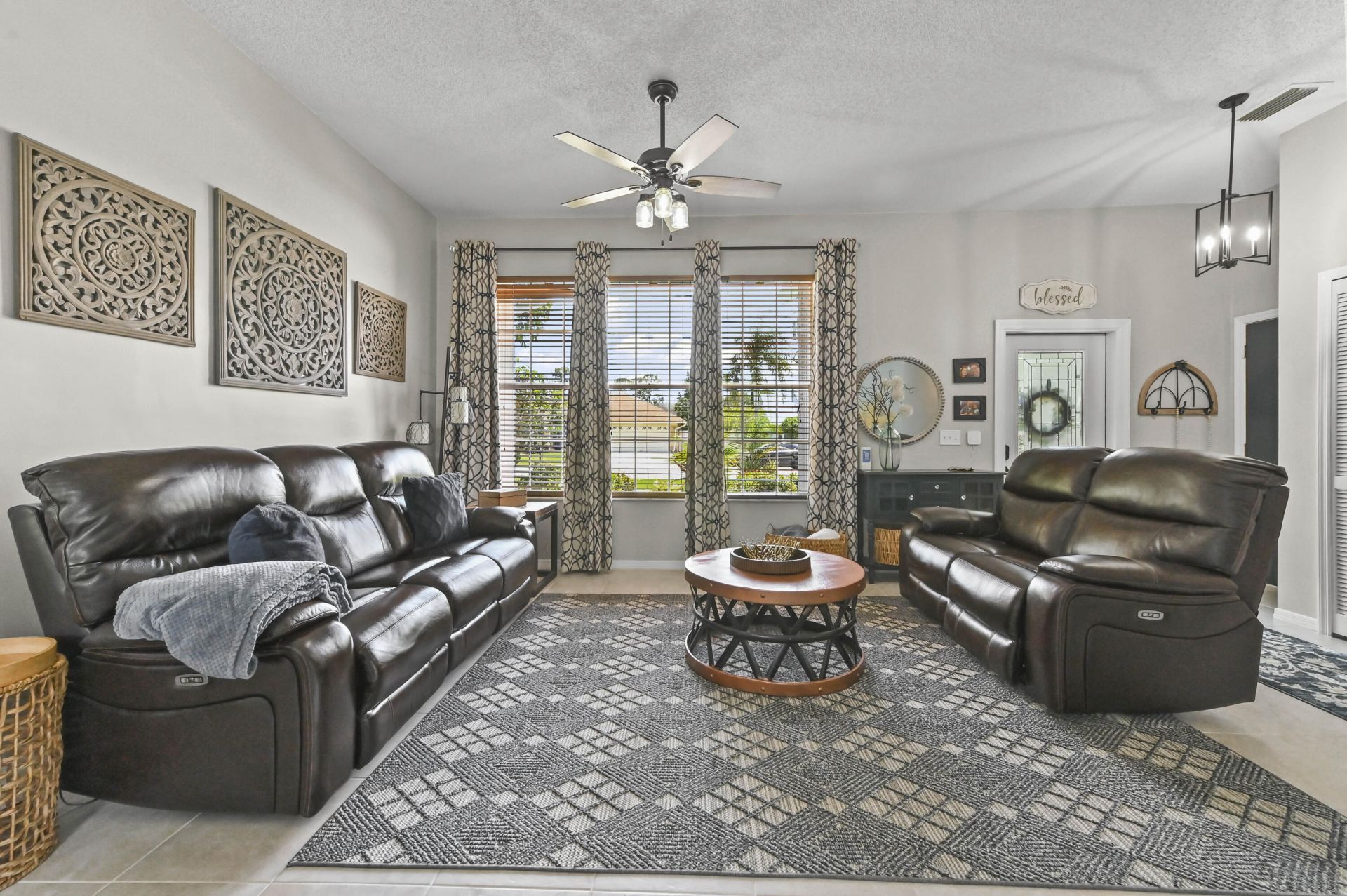 118 Royal Pine Circle N, Royal Palm Beach, FL 33411 Photo