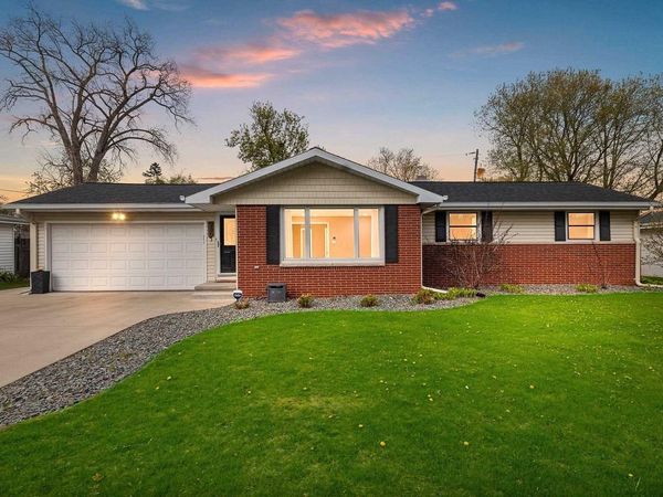 980 MANCEL LANE, Green Bay, WI 54304
