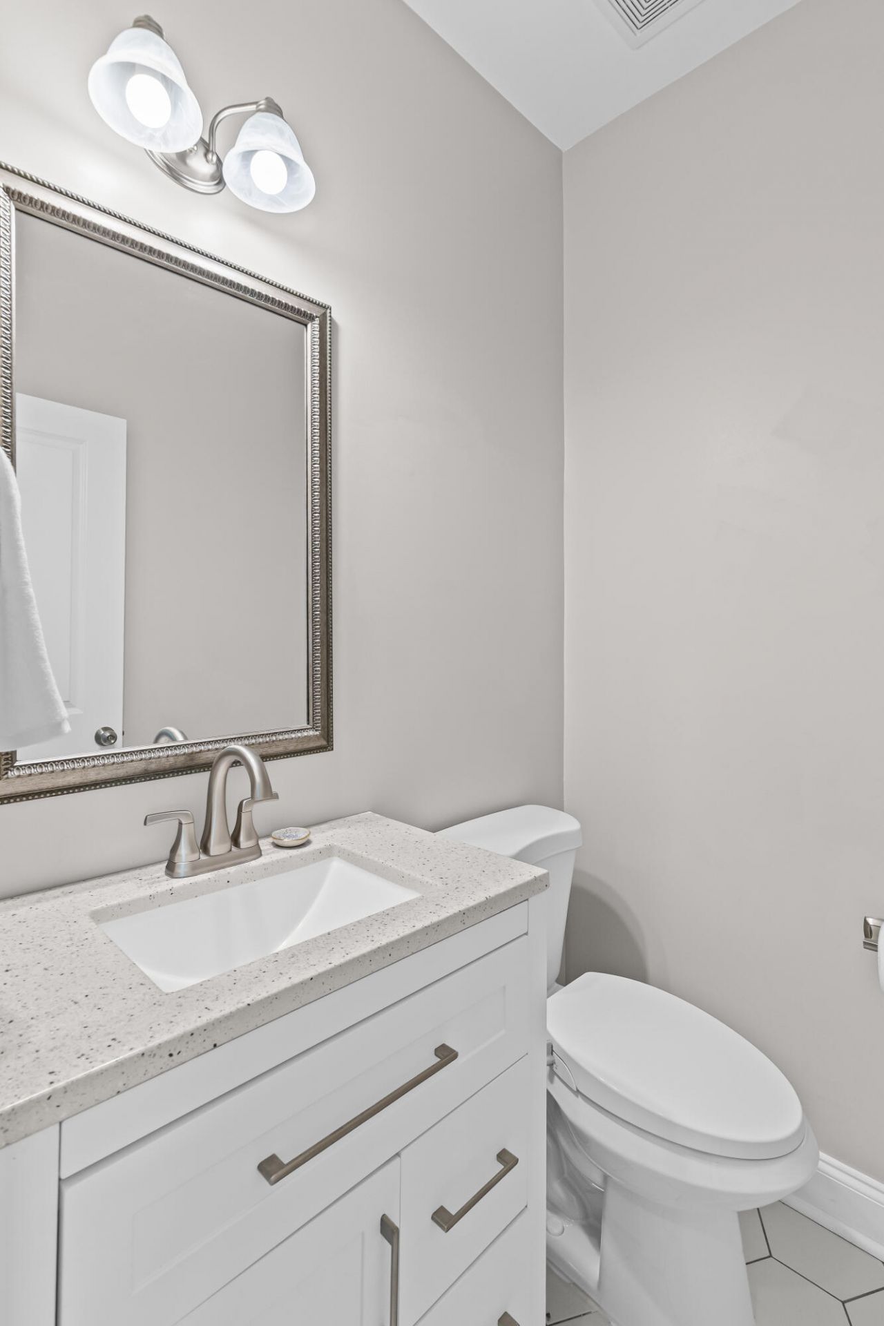 220 Crossandra Avenue Photo 15
