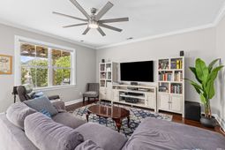220 Crossandra Avenue photo 4