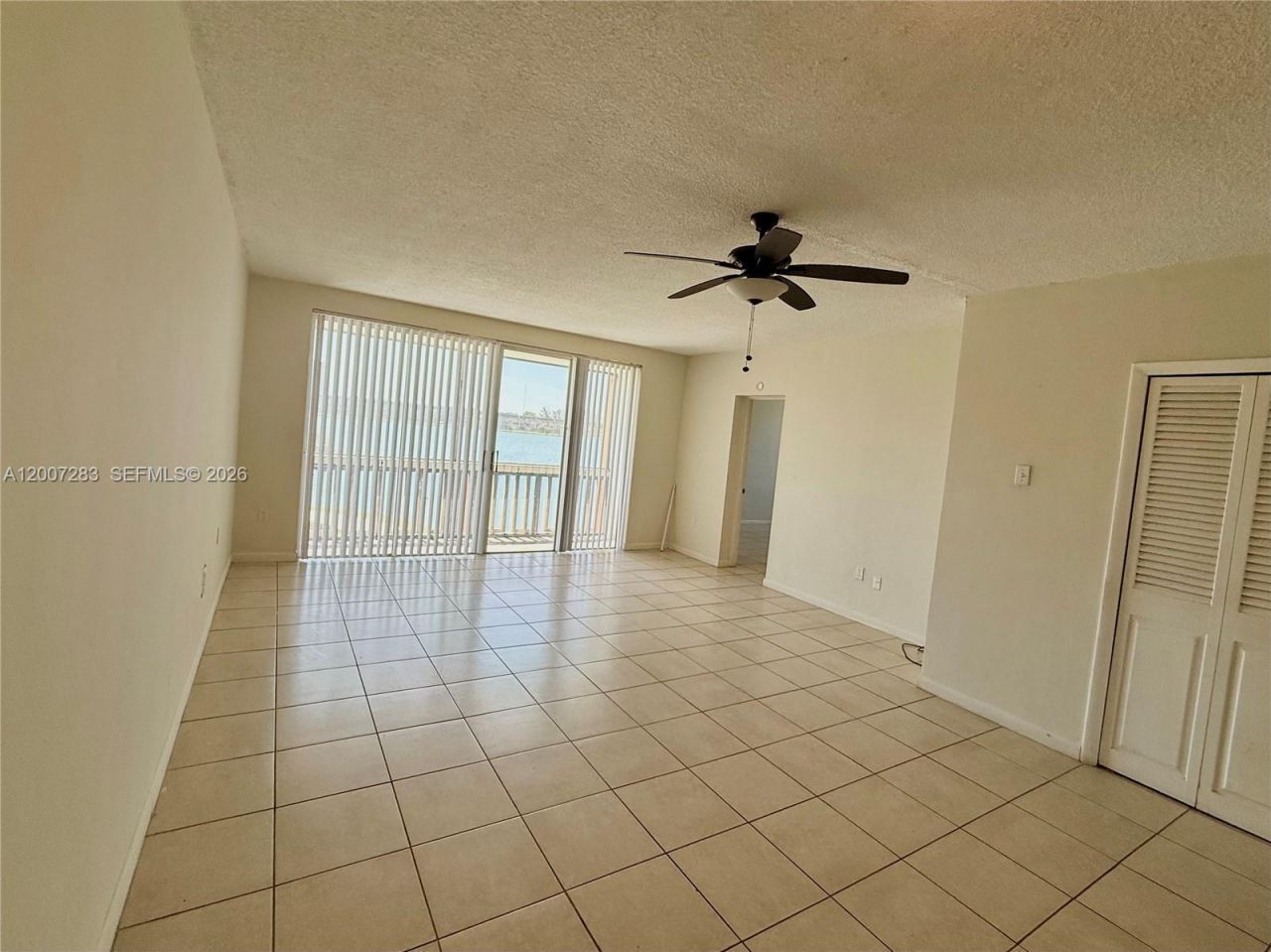 1591 NE Miami Gardens Dr , Unit 205, Miami, FL 33179 Photo