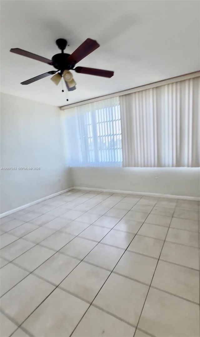 1591 NE Miami Gardens Dr , Unit 205, Miami, FL 33179 Photo