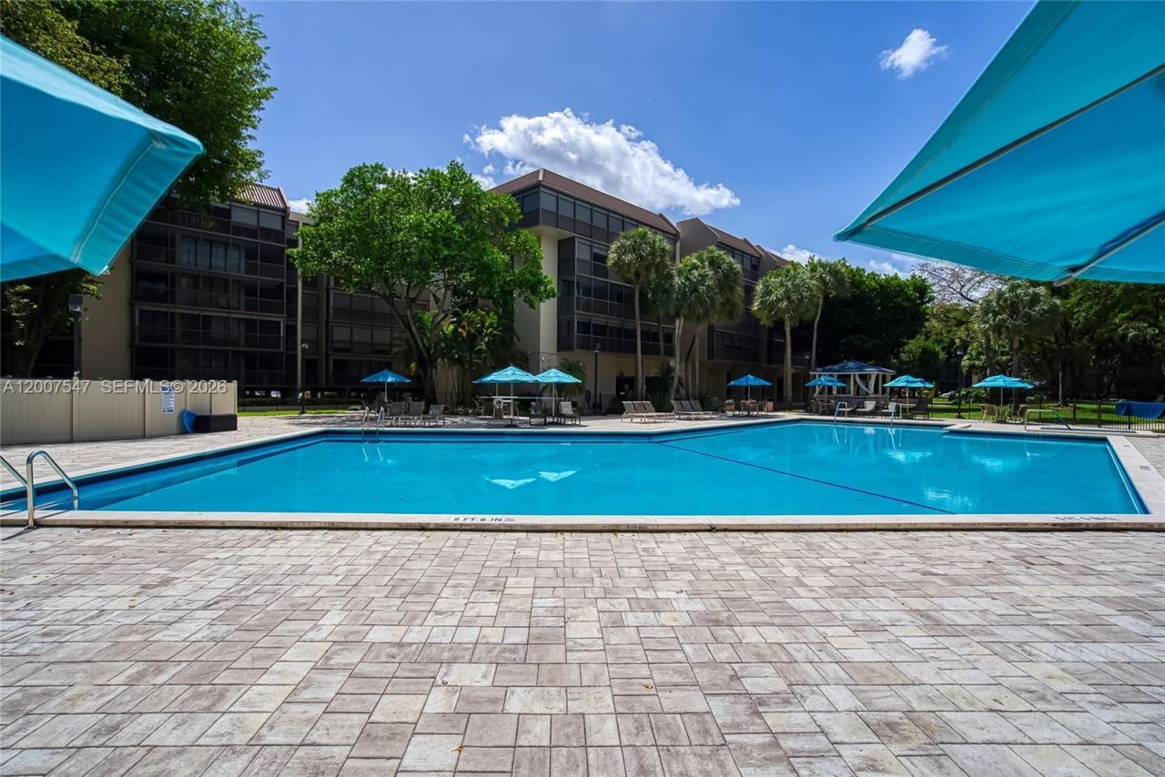 2808 N 46th Ave , Unit E549, Hollywood, FL 33021 Photo
