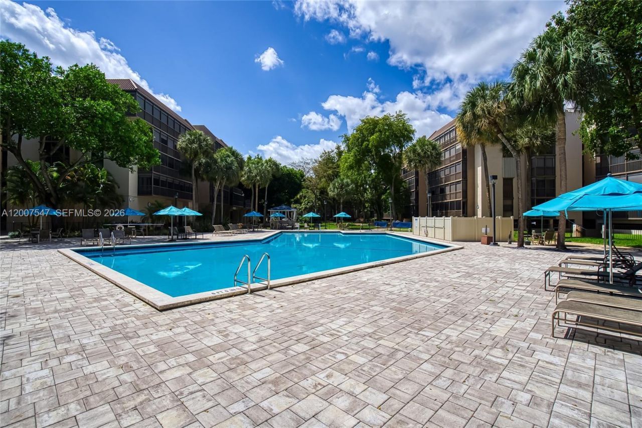 2808 N 46th Ave , Unit E549, Hollywood, FL 33021 Photo