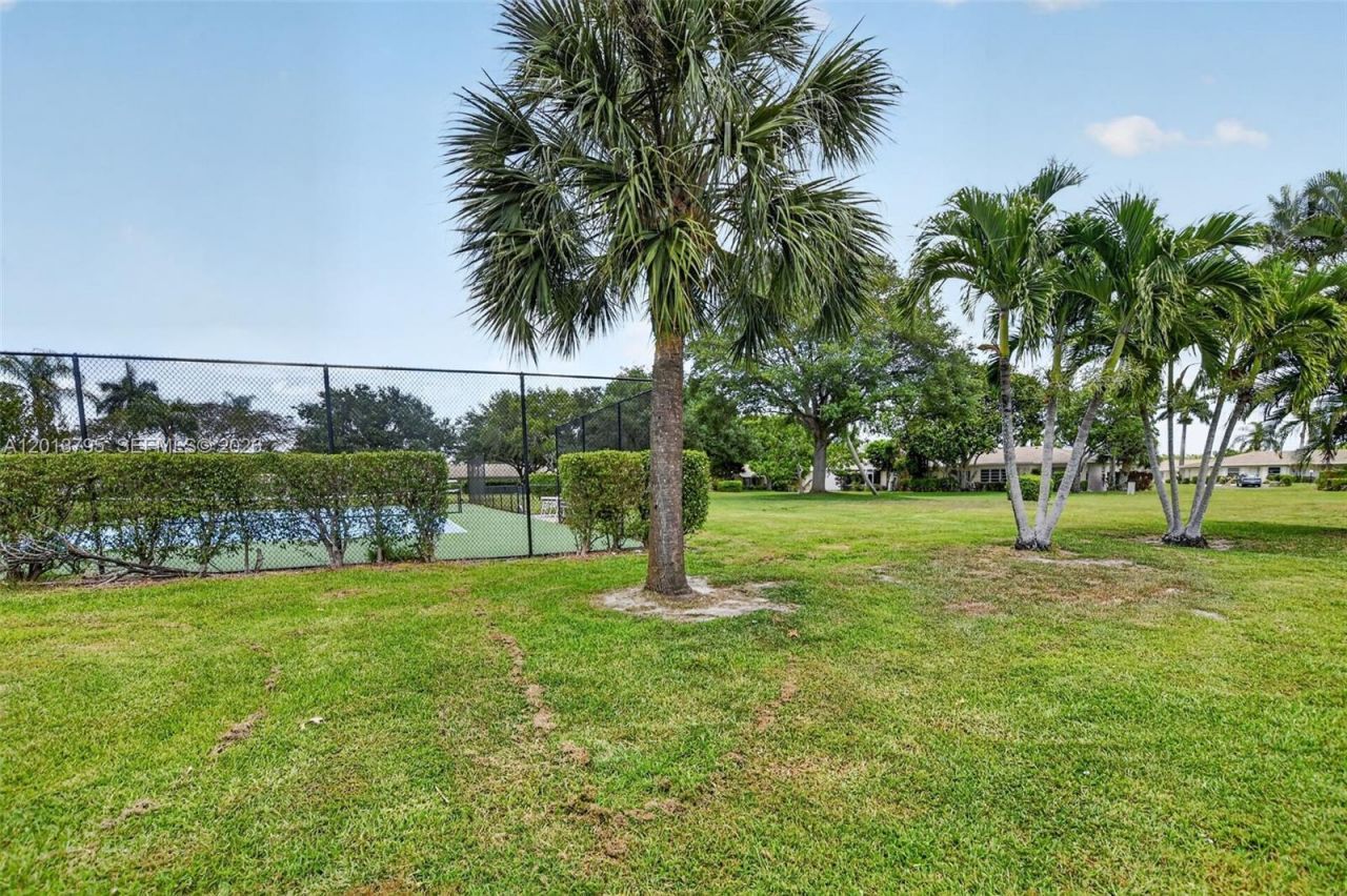 8749 Belle Aire Dr , Boca Raton, FL 33433 Photo