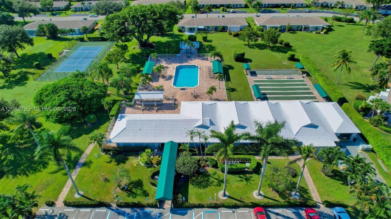 8749 Belle Aire Dr , Boca Raton, FL 33433 Photo