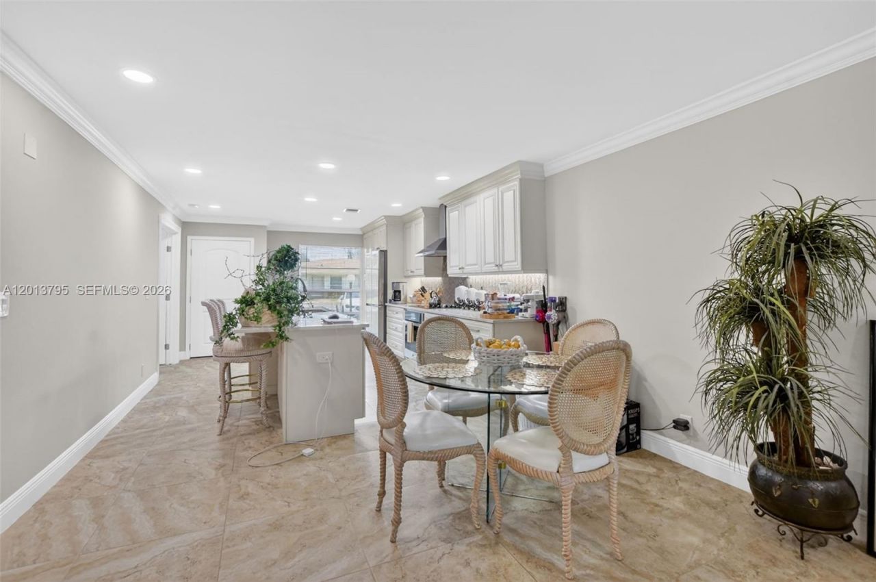8749 Belle Aire Dr , Boca Raton, FL 33433 Photo
