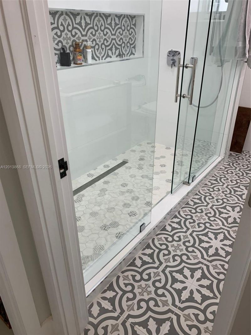2235 SW 25th Ter, Miami, FL 33133 Photo