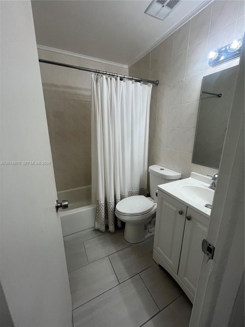 15609 SW 73rd Cir Ter , Unit 8-12, Miami, FL 33193 Photo