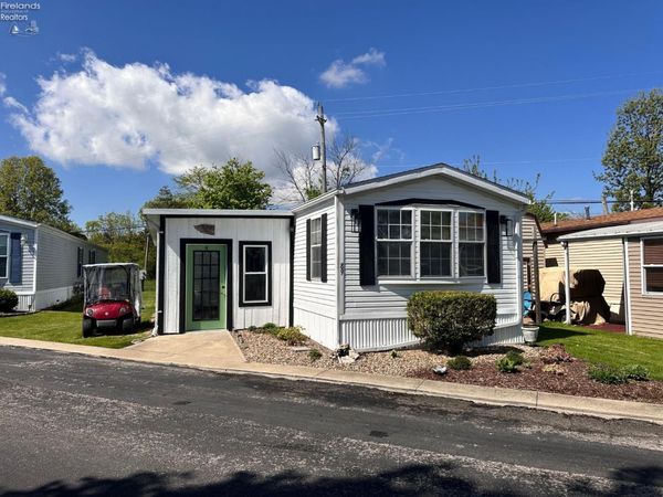 8175 North Shore Boulevard, Unit 89, Marblehead, OH 43440