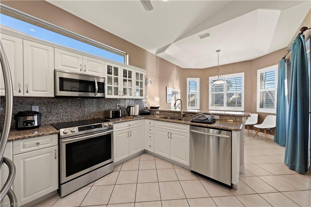 8066 Tauren Ct, Naples, FL 34119 Photo