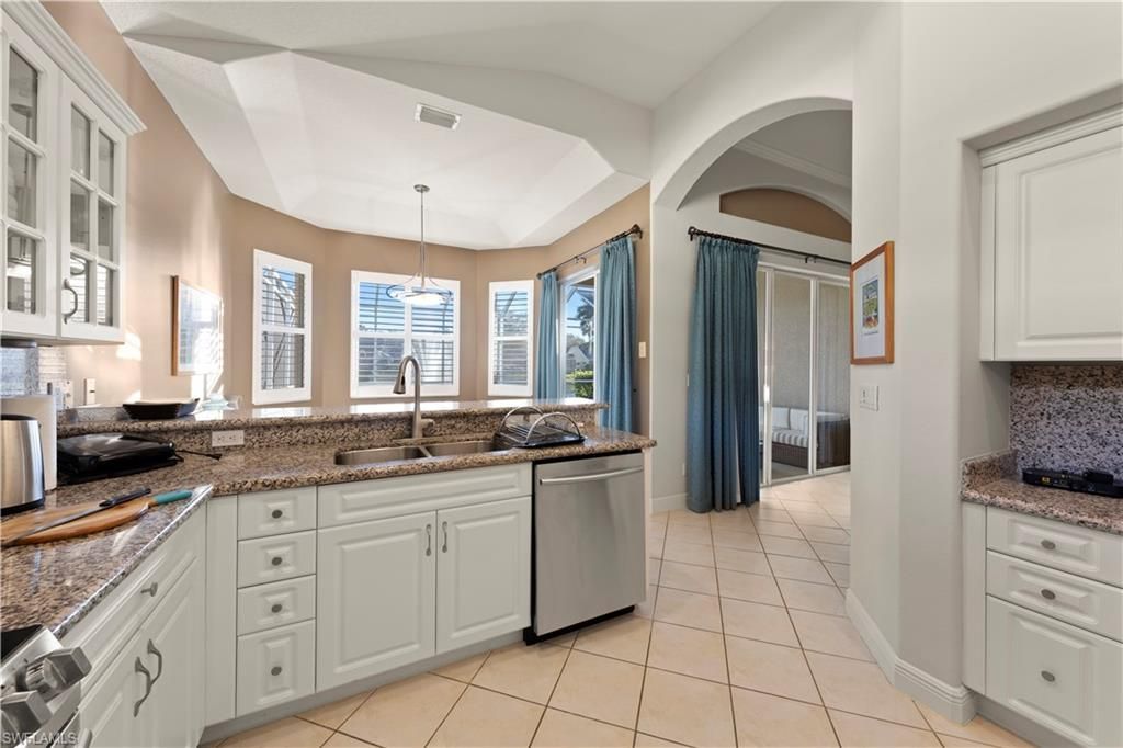 8066 Tauren Ct, Naples, FL 34119 Photo
