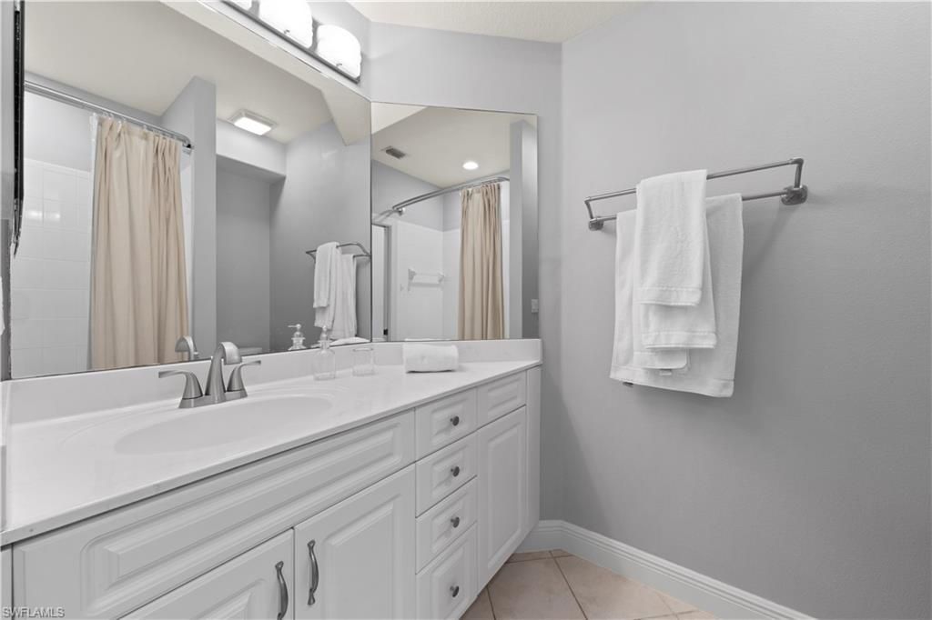 8066 Tauren Ct, Naples, FL 34119 Photo