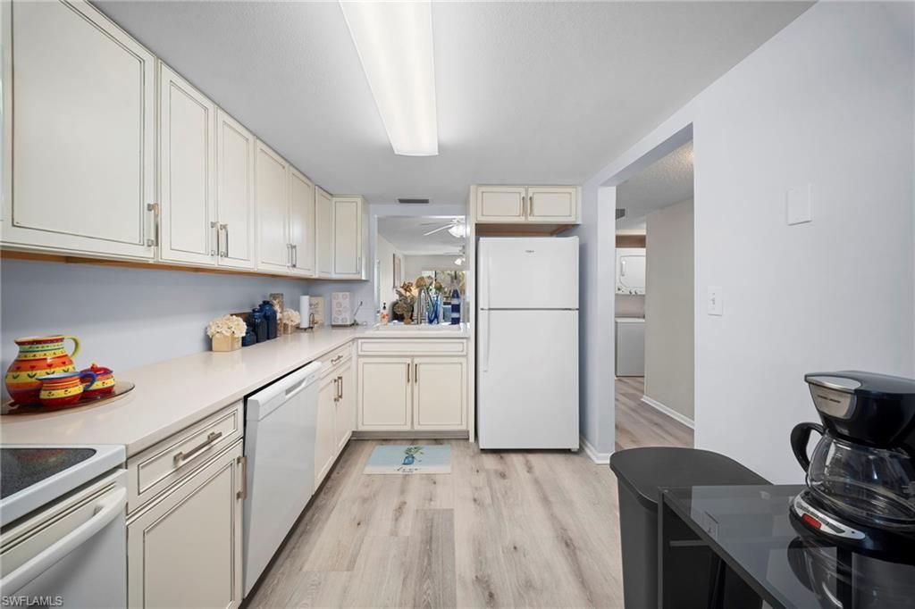 2111 Barkeley Ln, Unit 10, Fort Myers, FL 33907 Photo