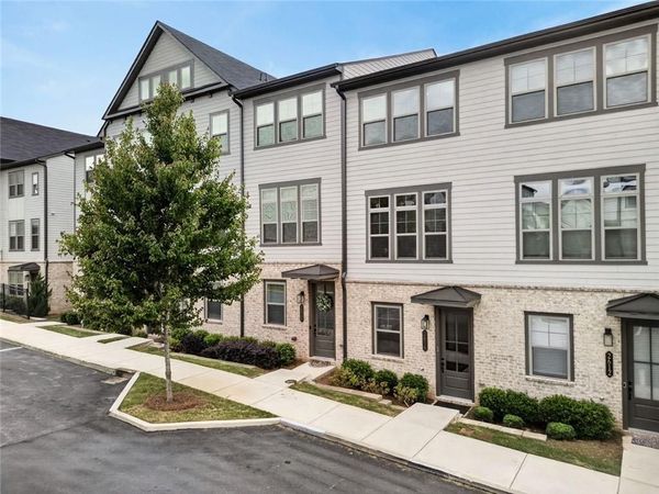 2616 Caruso Way , Atlanta, GA 30339