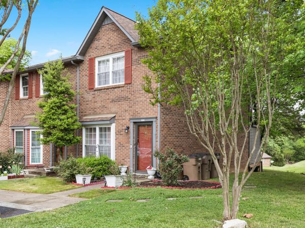 500 Hickory Glade Dr , Antioch, TN 37013