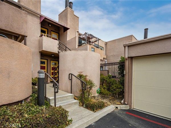 25761 Le Parc, Unit 105, Lake Forest, CA 92630