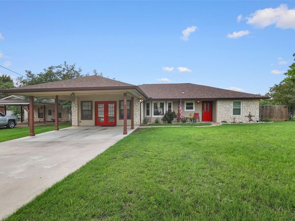 1304 Sunset DR, Marble Falls, TX 78654
