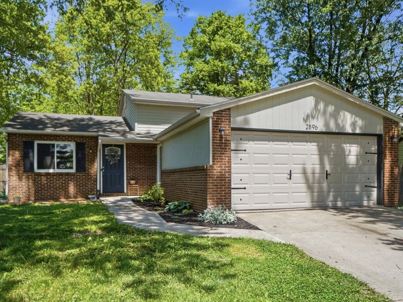 2896 Chimney Point Drive , Columbus, OH 43231 Photo 1