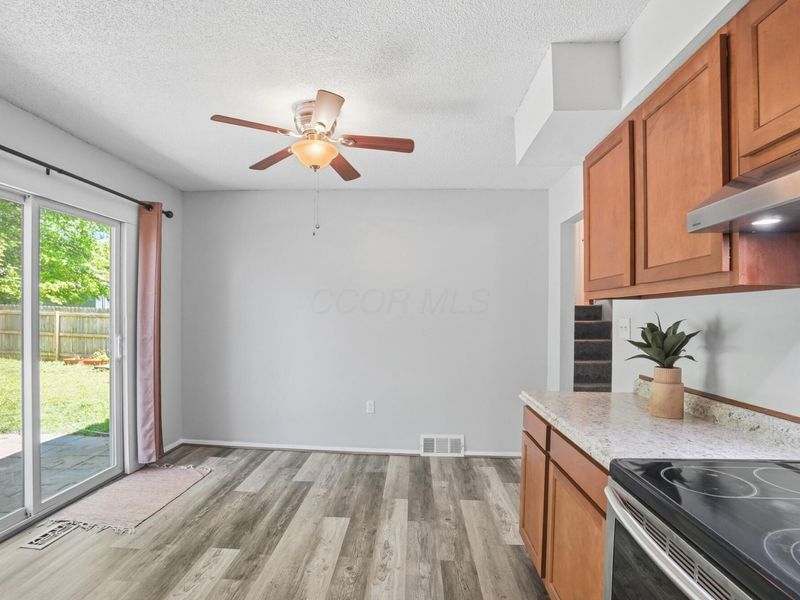 2896 Chimney Point Drive , Columbus, OH 43231 Photo 17