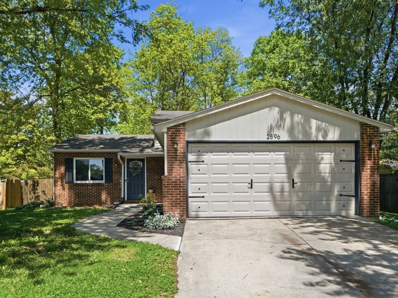 2896 Chimney Point Drive , Columbus, OH 43231 Photo 2