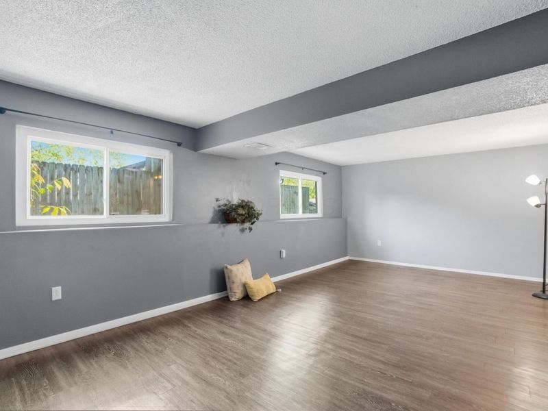 2896 Chimney Point Drive , Columbus, OH 43231 Photo 36