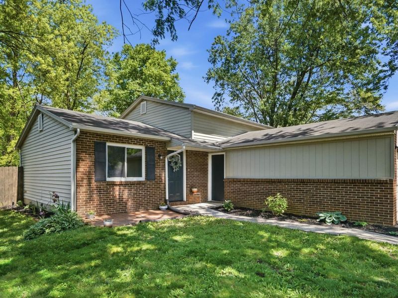 2896 Chimney Point Drive , Columbus, OH 43231 Photo 6