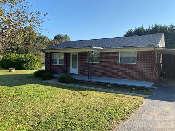 1702 Mayberry Road , Dallas, NC 28034