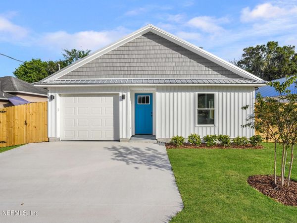 219 NORTH Boulevard, St. Augustine, FL 32095