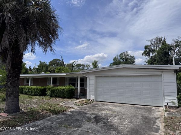 5527 MAXINE Drive, Jacksonville, FL 32277