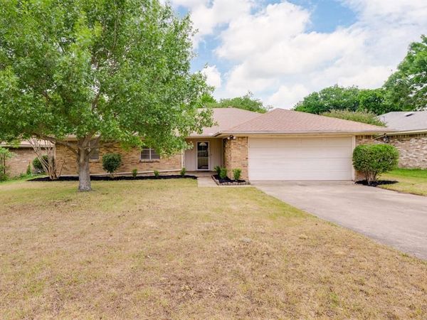 419 Dow Ross Boulevard, Duncanville, TX 75116