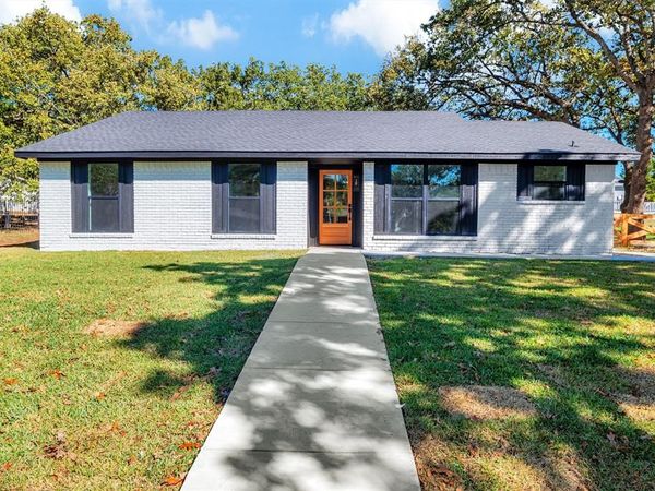 56 Crappie Crescent Road , Pottsboro, TX 75076