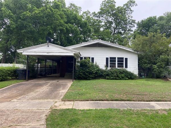 927 Dalzell Street , Shreveport, LA 71104