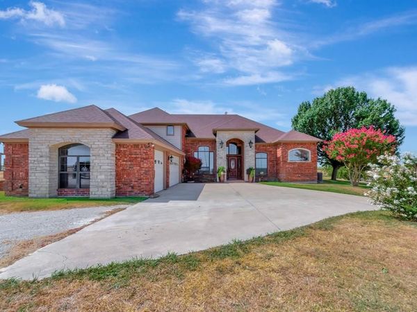 5520 White Settlement Road, Weatherford, TX 76087