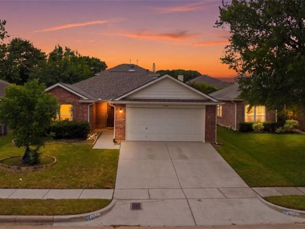 8413 Horse Whisper Lane, Fort Worth, TX 76131