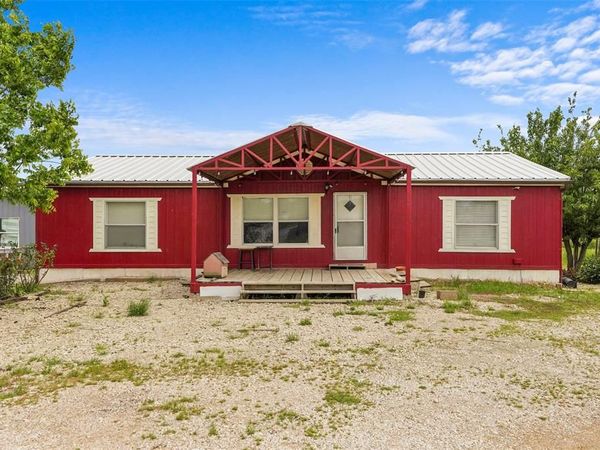 2412 Luisa Lane, Alvarado, TX 76009
