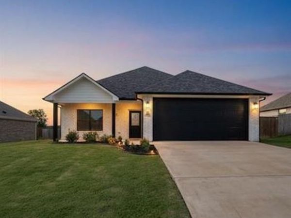 108 Hay Meadow Drive, Winona, TX 75792