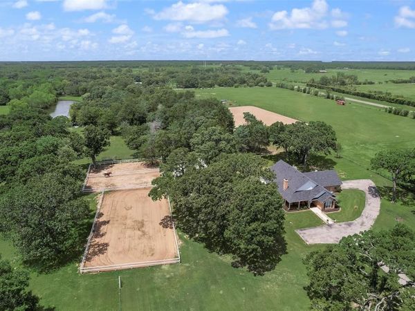 130 Vz County Road 3509, Edgewood, TX 75117