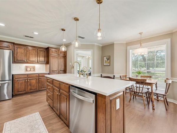 130 Vz County Road 3509, Edgewood, TX 75117