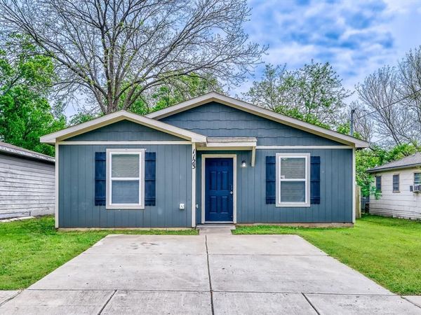 1123 Division Street, Greenville, TX 75401
