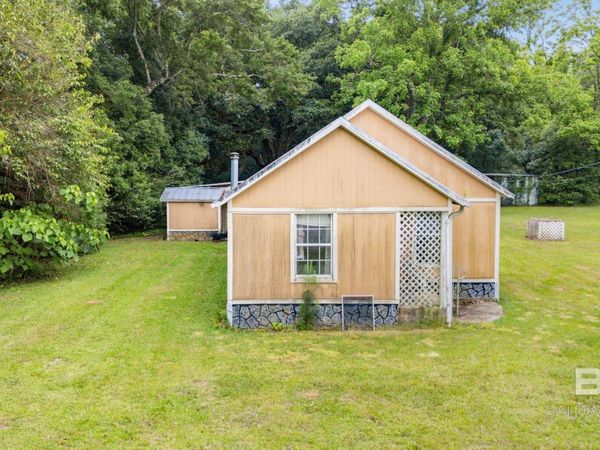 18318 Kendrick Road, Robertsdale, AL 36567