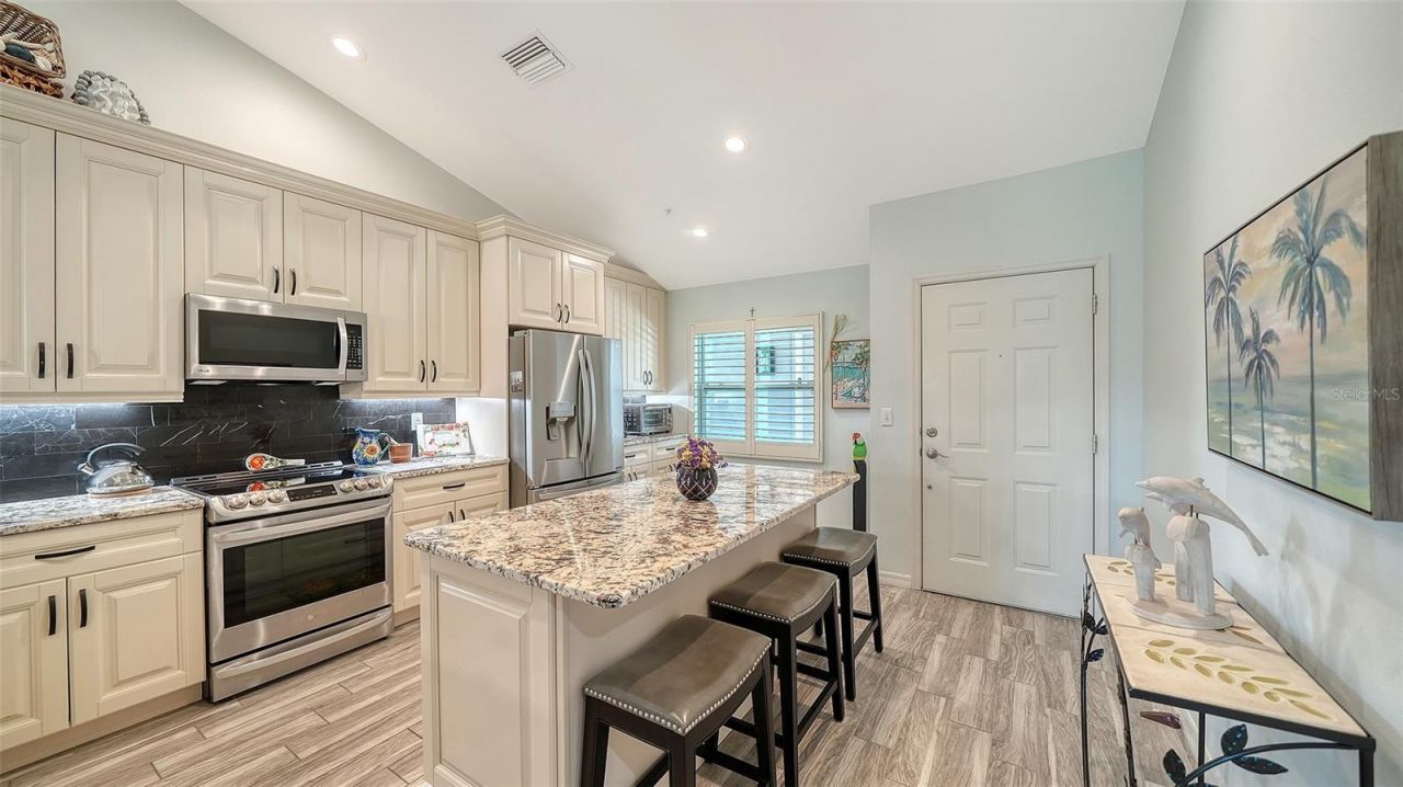 8750 Olde Hickory Avenue, Unit 9305, Sarasota, FL 34238 Photo