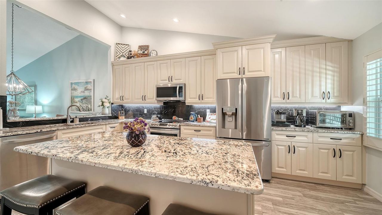 8750 Olde Hickory Avenue, Unit 9305, Sarasota, FL 34238 Photo