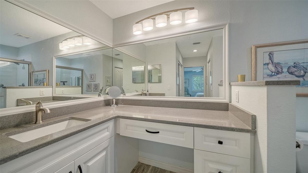 8750 Olde Hickory Avenue, Unit 9305, Sarasota, FL 34238 Photo