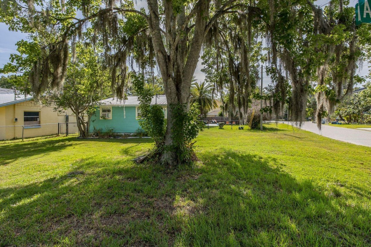 5473 Darlene Street, Weeki Wachee, FL 34607 Photo