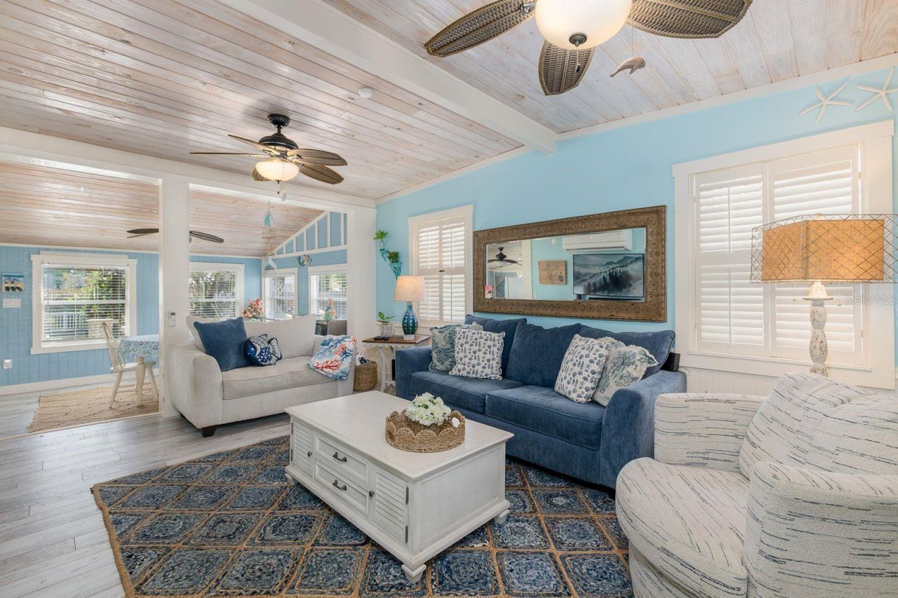 5473 Darlene Street, Weeki Wachee, FL 34607 Photo