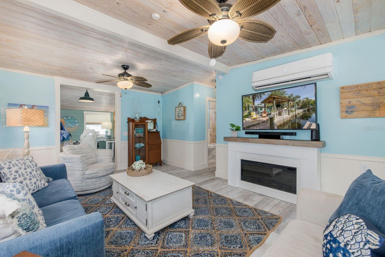 5473 Darlene Street, Weeki Wachee, FL 34607 Photo