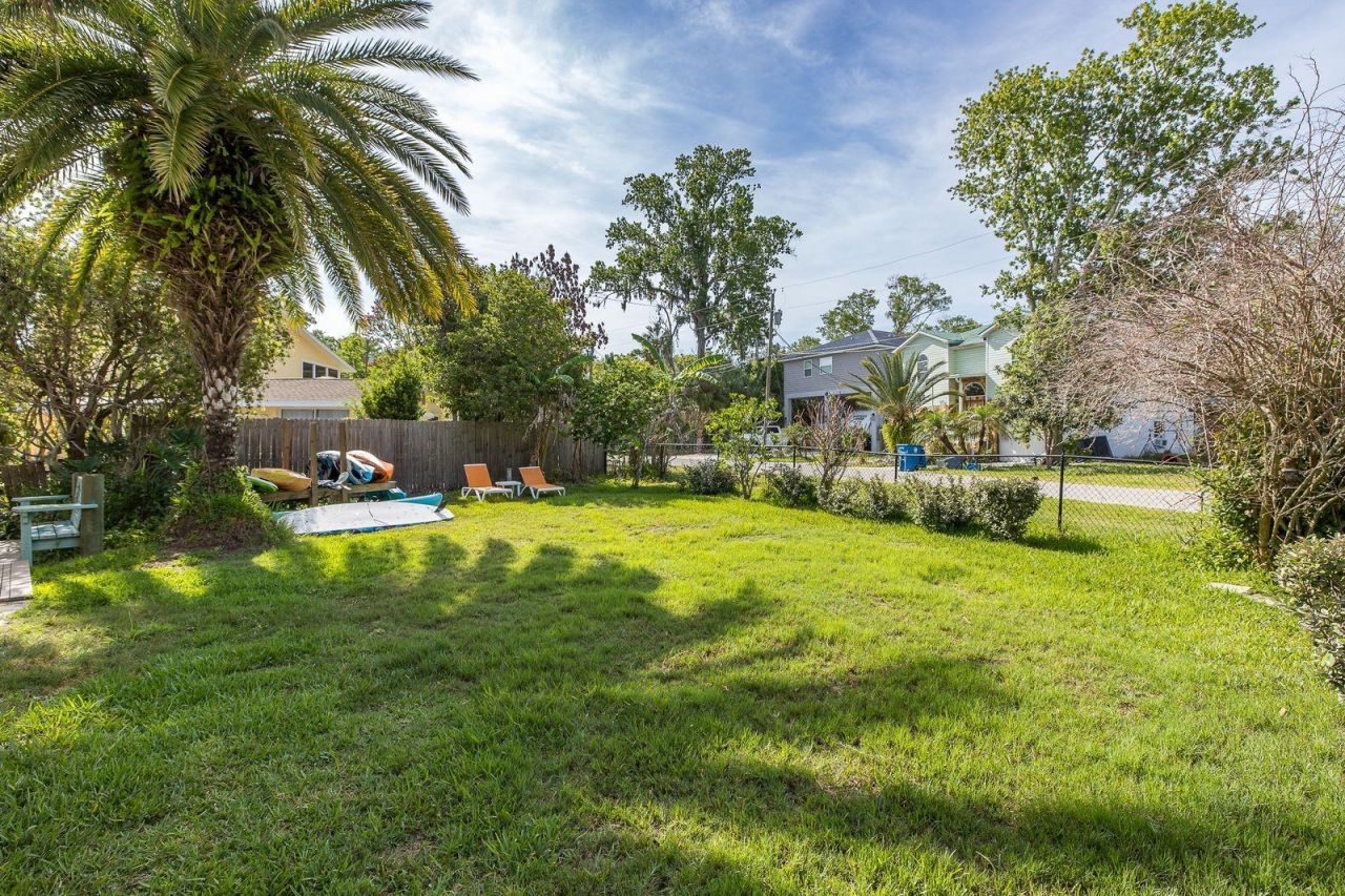 5473 Darlene Street, Weeki Wachee, FL 34607 Photo