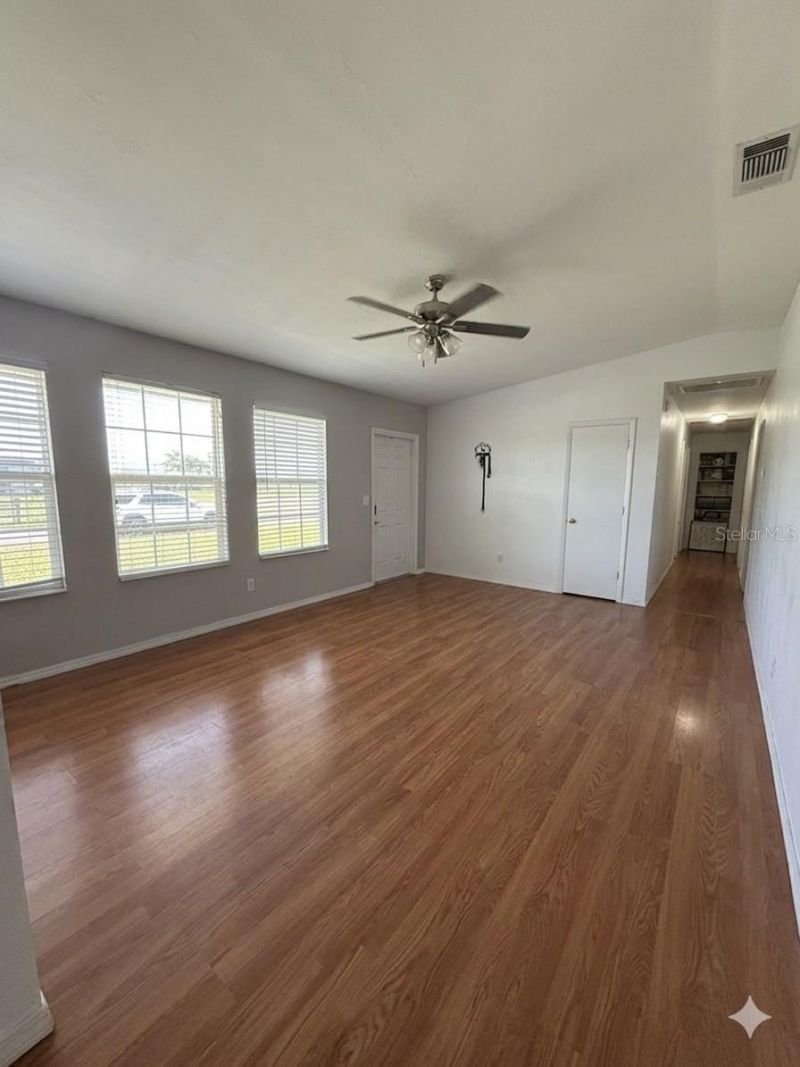 900 NE 18th Terrace, Cape Coral, FL 33909 Photo